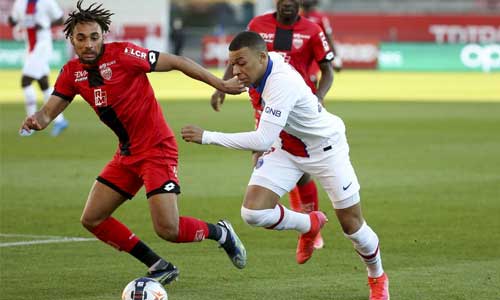 Kylian Mbappé z powodzeniem przekroczył wynik idola CRISTIANO RONALDO